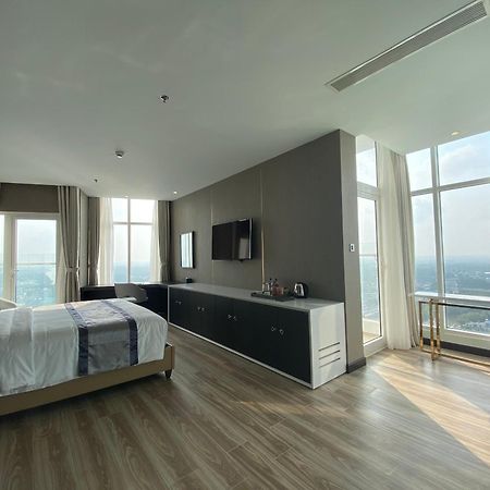 本特钻石之星酒店 Ben Tre 外观 照片 A bedroom at the hotel